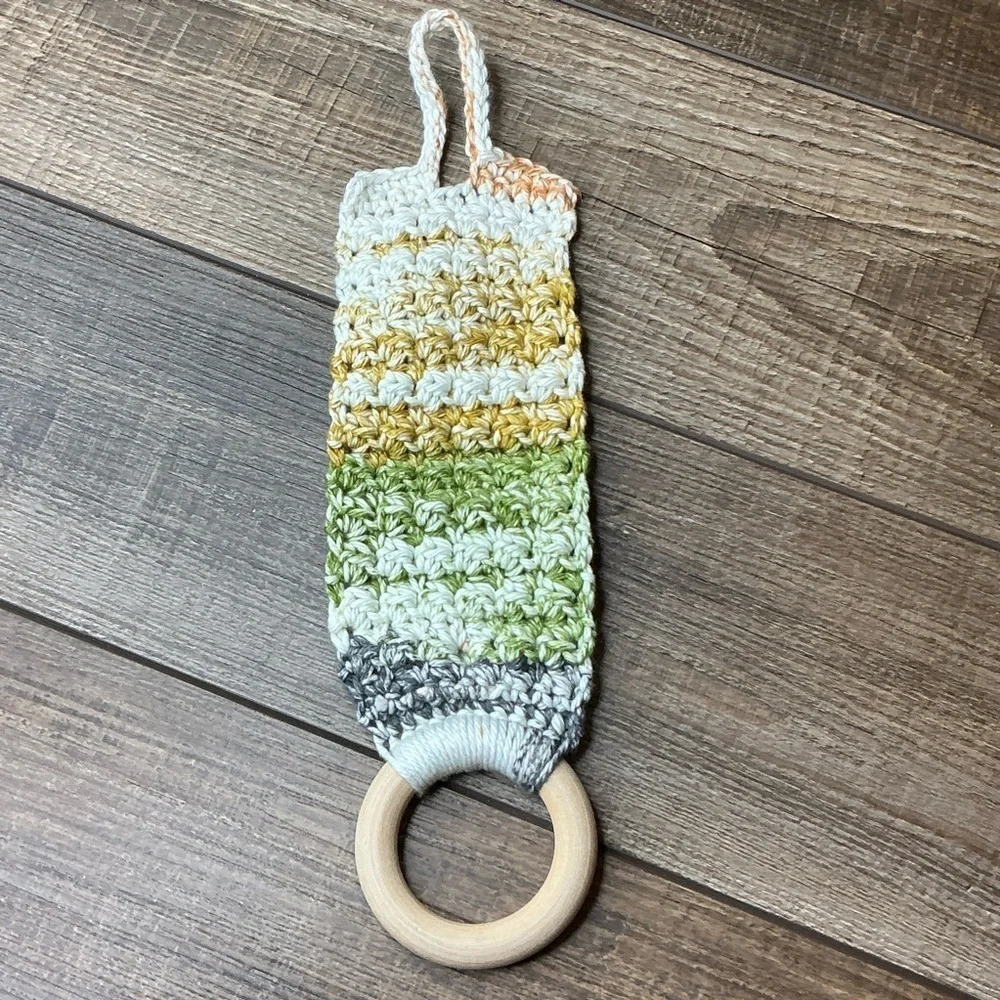 Kitchen Tea Hand Towel Holder Topper Cotton Wood‎ Handcrafted Handmade Crochet